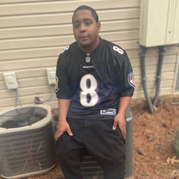 Meet your Posher, Chris - Picture 1 of 1